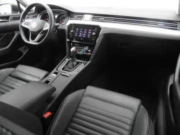 Passat Var 2.0 TDI DSG Leder Navi LED ACC Kamera