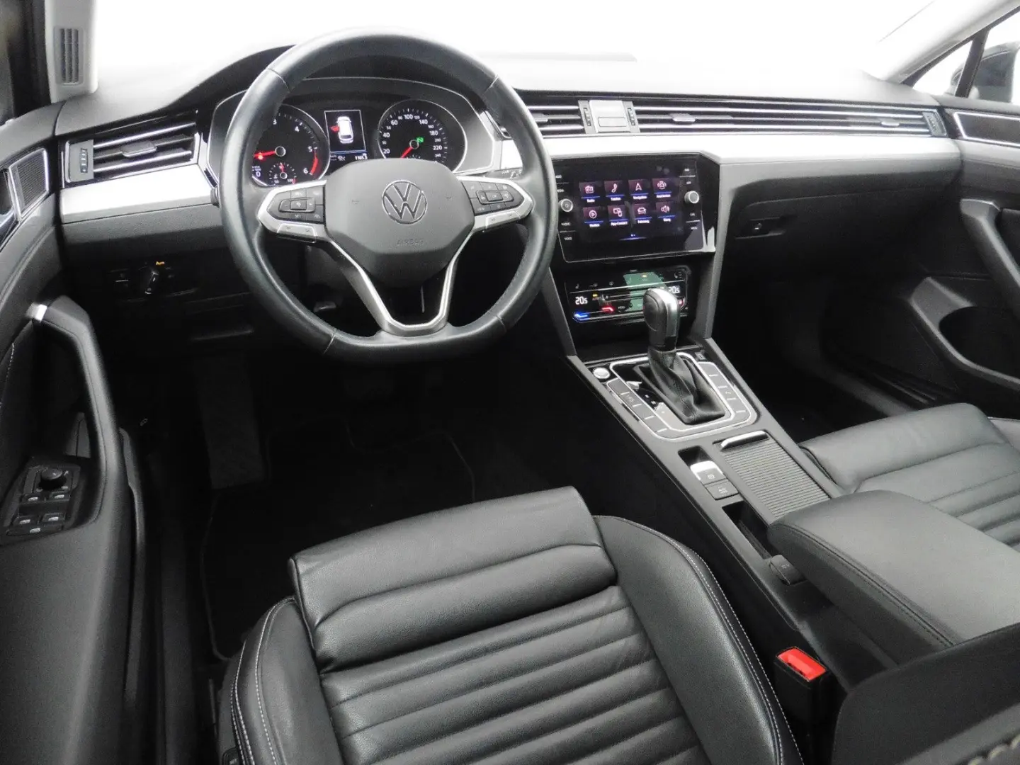 Passat Var 2.0 TDI DSG Leder Navi LED ACC Kamera