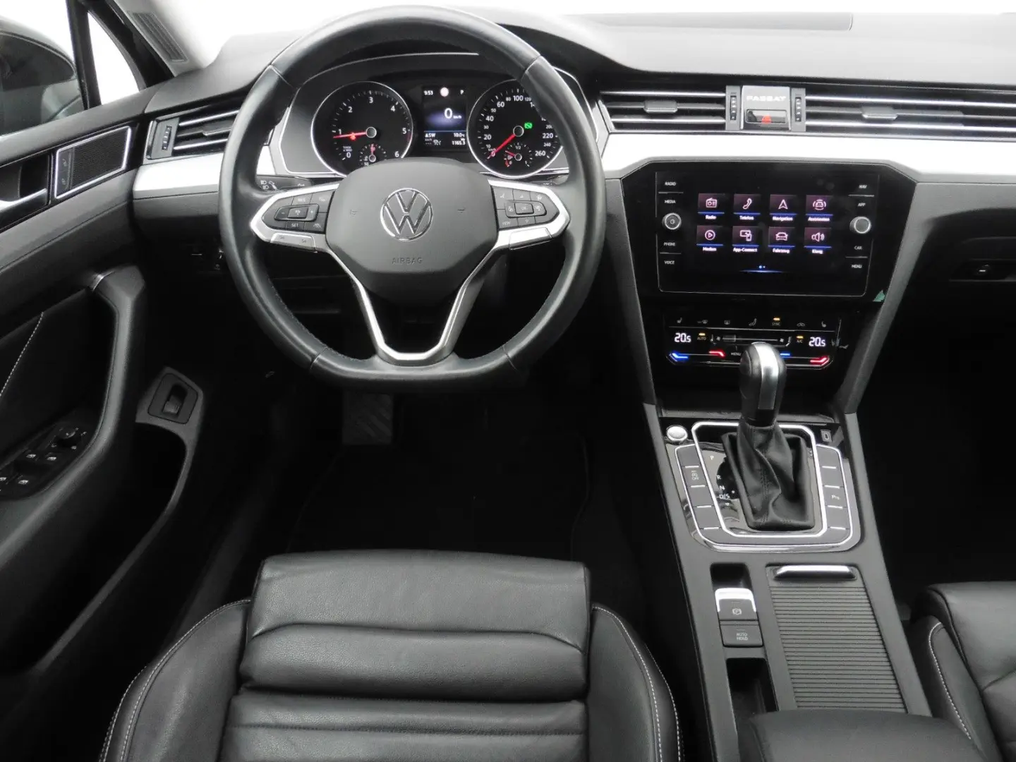 Passat Var 2.0 TDI DSG Leder Navi LED ACC Kamera