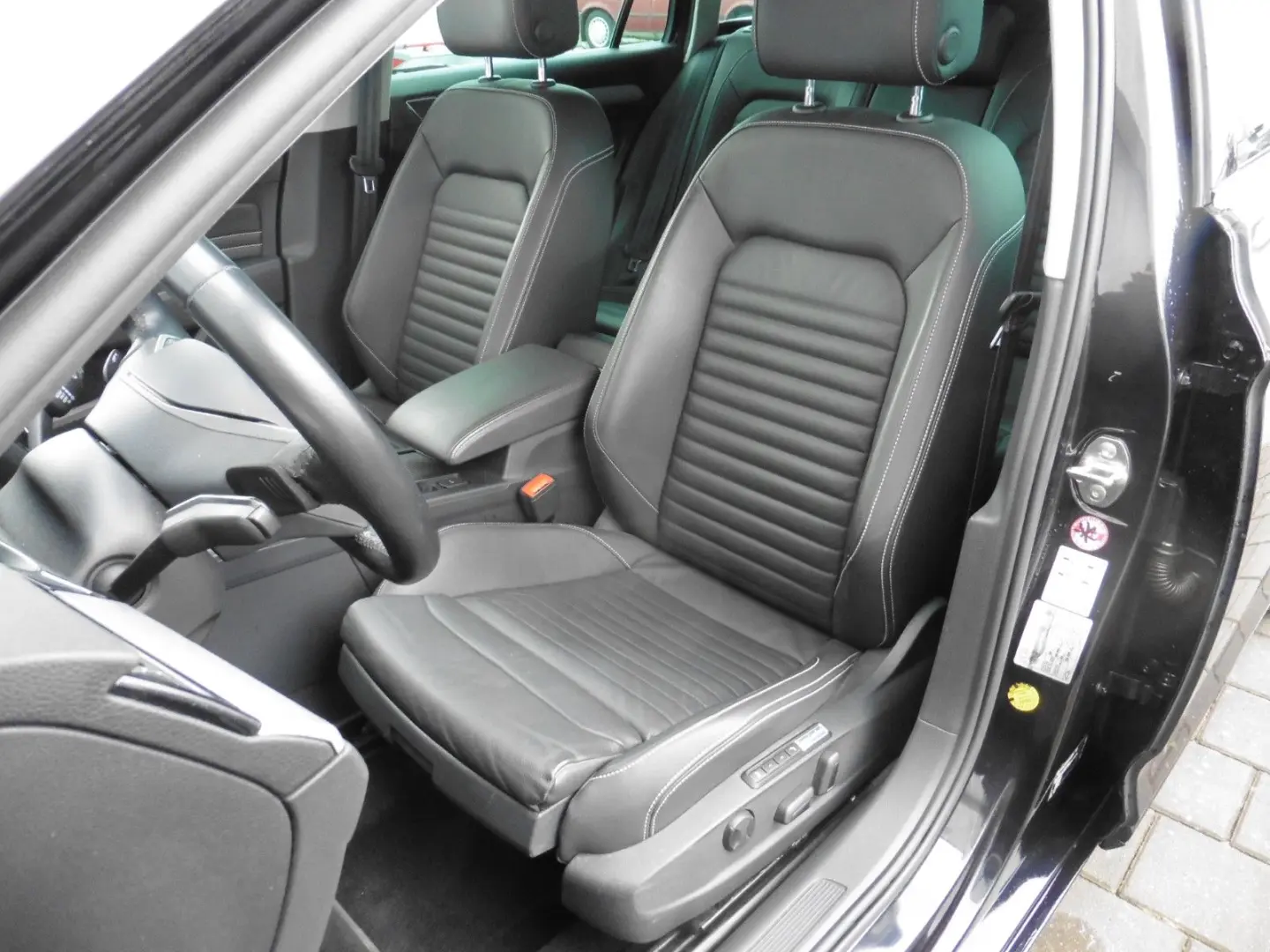 Passat Var 2.0 TDI DSG Leder Navi LED ACC Kamera