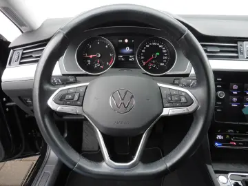 Passat Var 2.0 TDI DSG Leder Navi LED ACC Kamera
