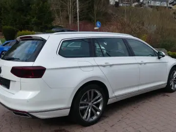 Passat*Variant*Stand-Hzg*SHZ*ACC*Massage*DAB