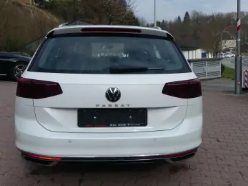 Passat*Variant*Stand-Hzg*SHZ*ACC*Massage*DAB