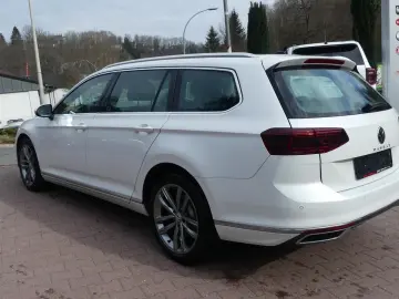 Passat*Variant*Stand-Hzg*SHZ*ACC*Massage*DAB