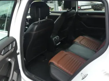 Passat*Variant*Stand-Hzg*SHZ*ACC*Massage*DAB