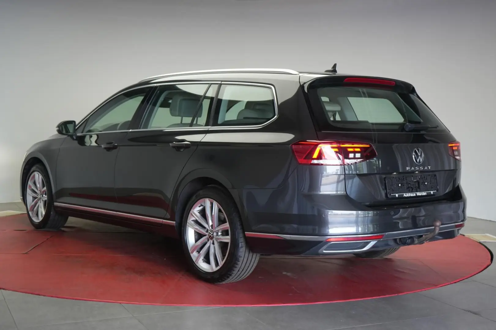Passat Variant 2.0 TDI SCR DSG Elegance Navi/Led