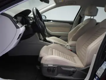 Passat Variant 2.0 TDI SCR DSG Elegance Navi/Led