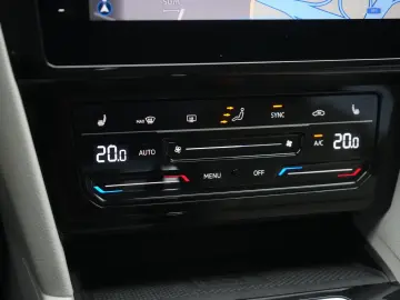 Passat Variant 2.0 TDI SCR DSG Elegance Navi/Led
