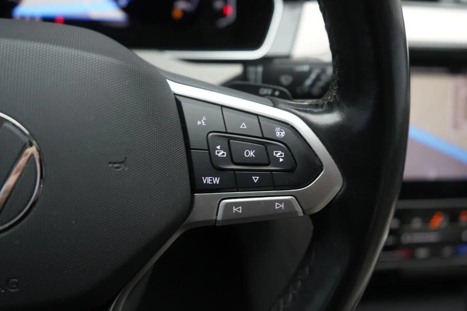Passat Variant 2.0 TDI SCR DSG Elegance Navi/Led