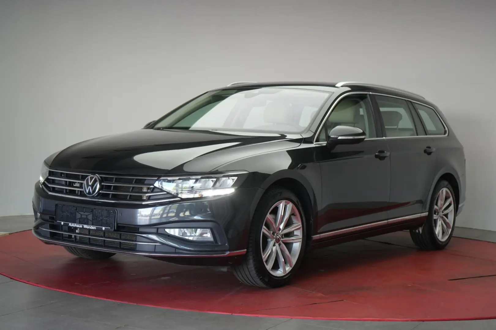 Passat Variant 2.0 TDI SCR DSG Elegance Navi/Led