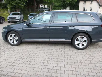 Passat Variant Elegance