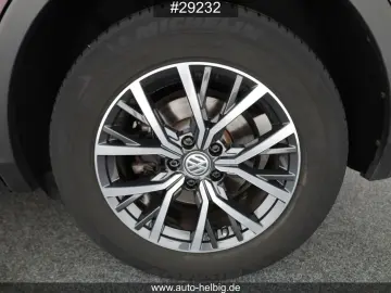 Tiguan1.5 TSI Comfortline #Virtual#Cam#Pano#APP#