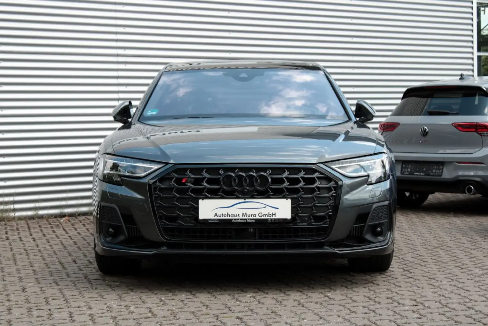 S8 4.0TFSI UPE194 EXCLUSIVE TV LM21 STHZ