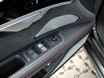 S8 4.0TFSI UPE194 EXCLUSIVE TV LM21 STHZ