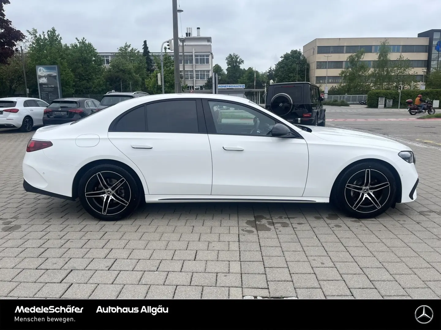 E 220 d AMG Night 19