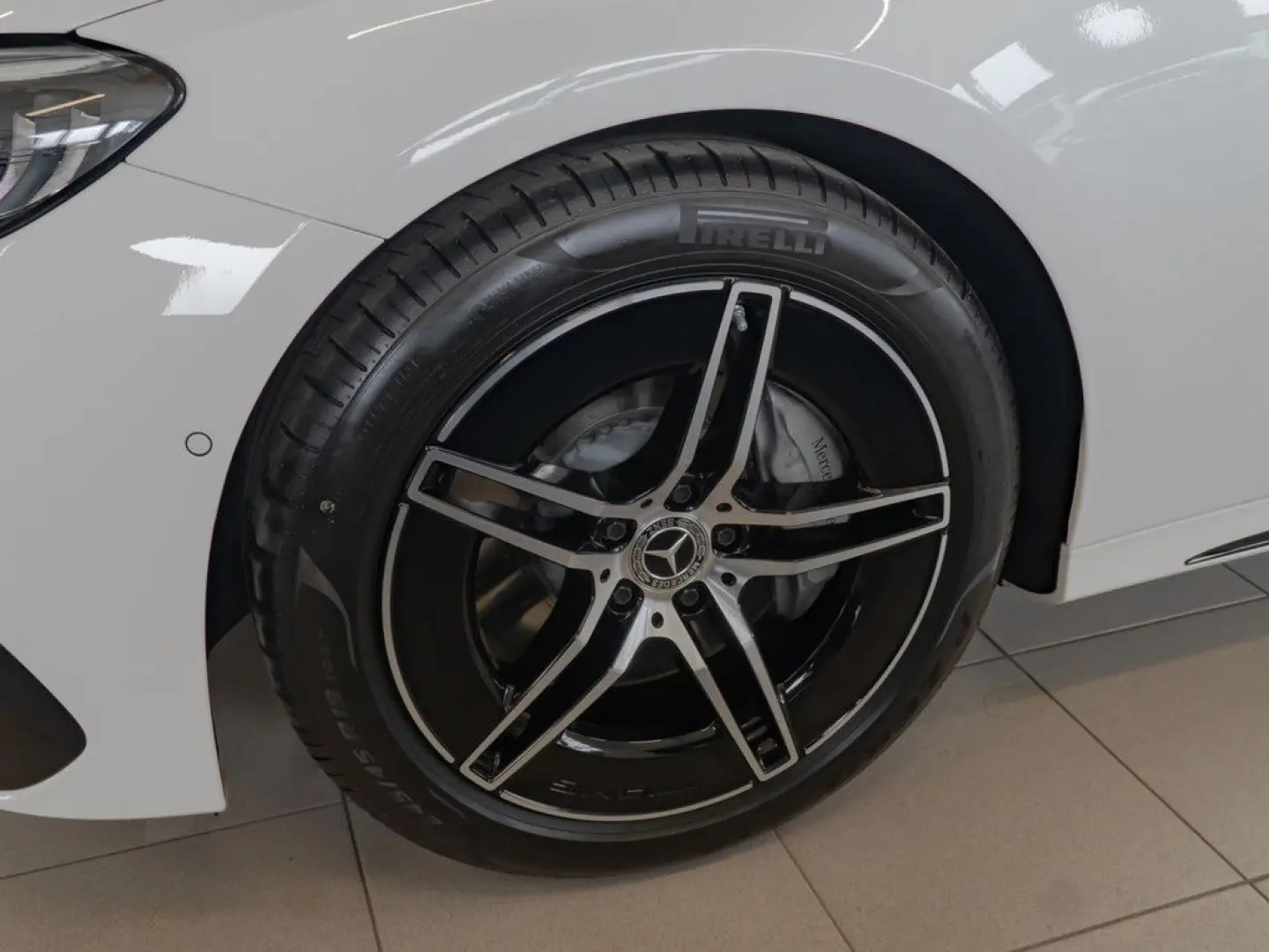 E 220 d AMG Sport Advanced Distr. LED Navi Kamer