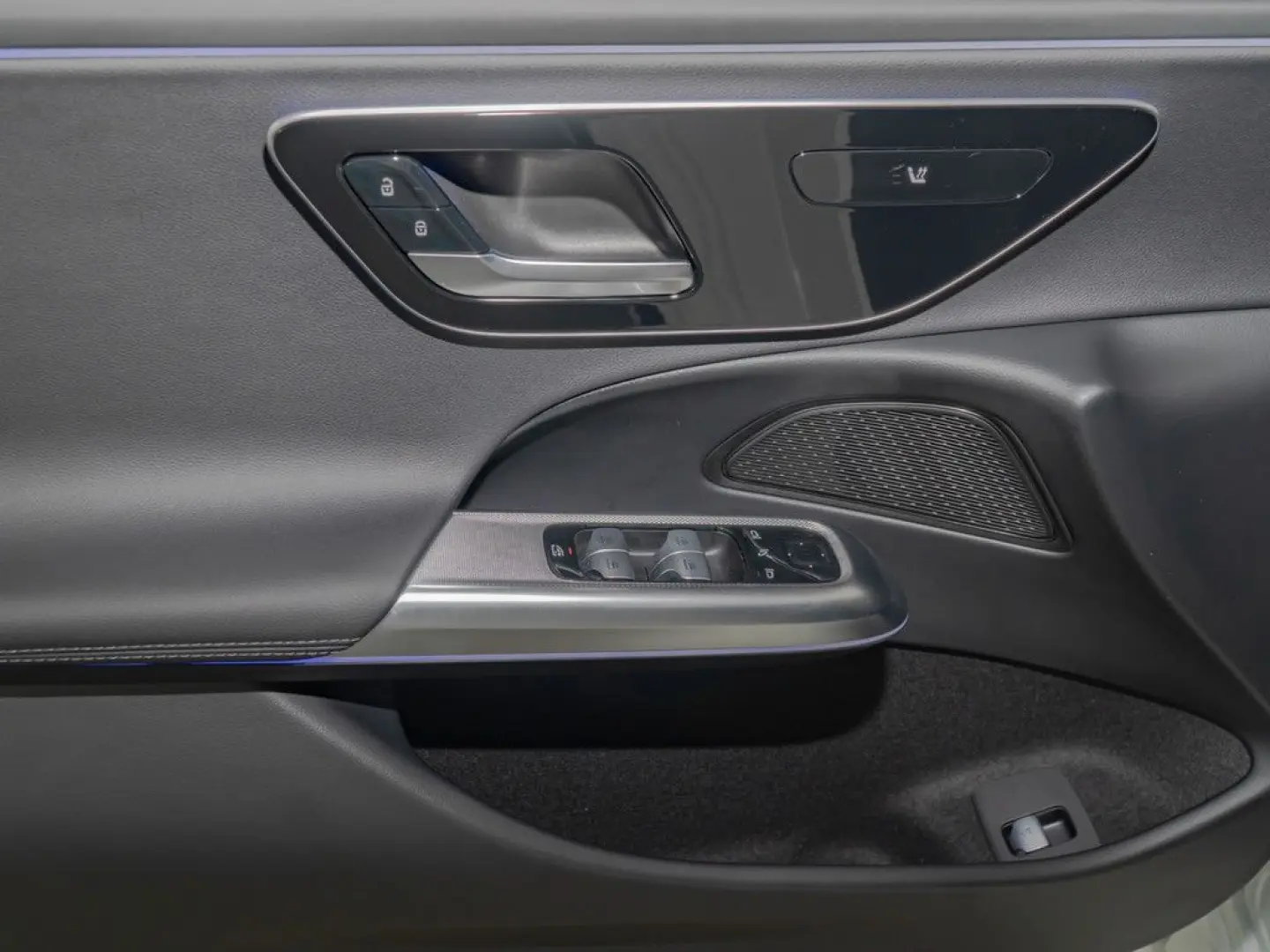 E 220 d AMG Sport Advanced Distr. LED Navi Kamer