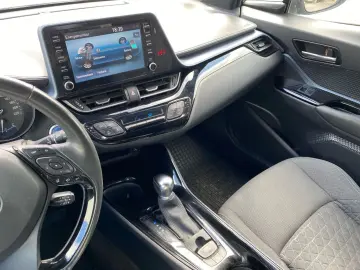 C-HR 2.0-l-VVTi Hybrid Team D RF.Kamera 1.HD