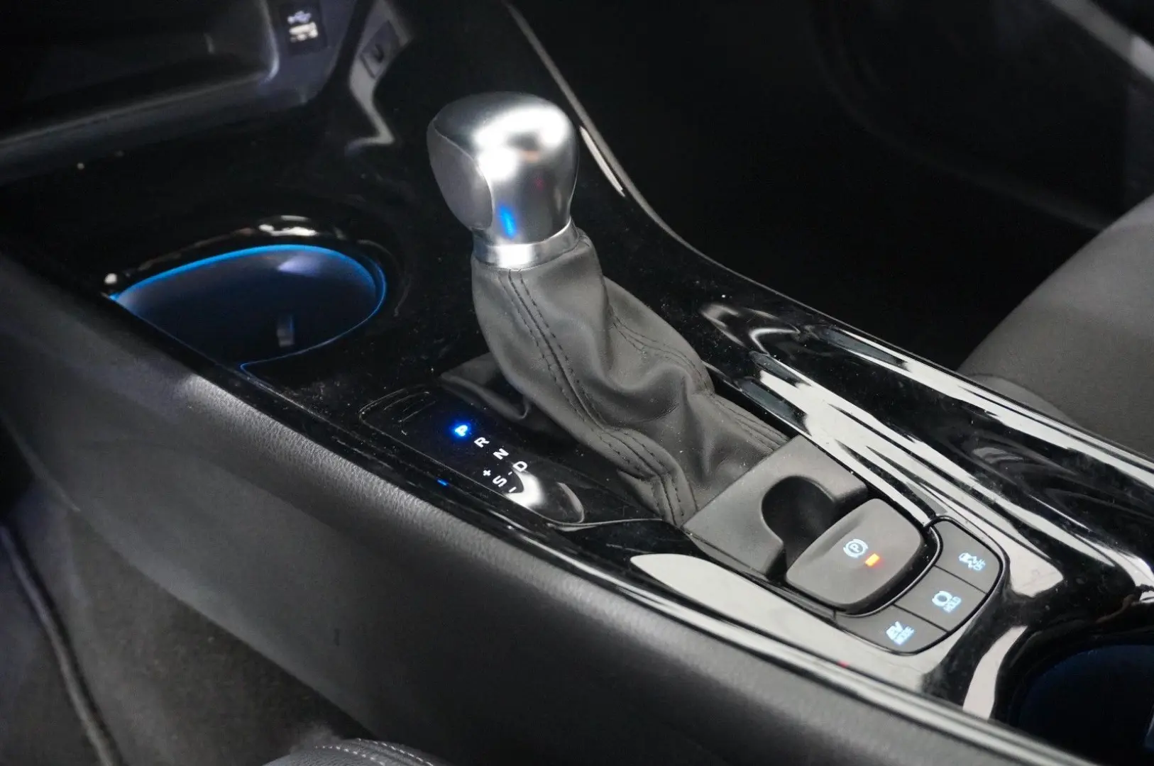 C-HR 2.0 HYBRID TEAM D NAVI/LED/KAMERA/SHZ/DAB+