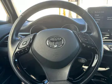C-HR 2.0 Hybrid Team D *LED*ACC*CarPlay*CAM*SHZ*