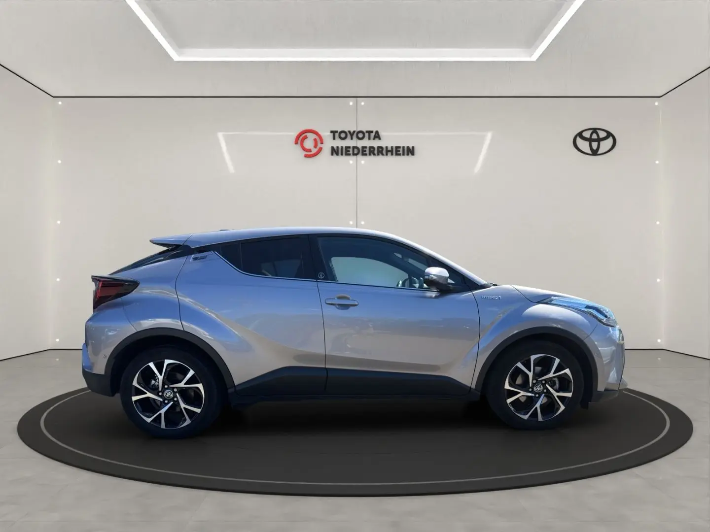 C-HR Hybrid Team D LED+RFK+PDC+KLIMA+SHZ