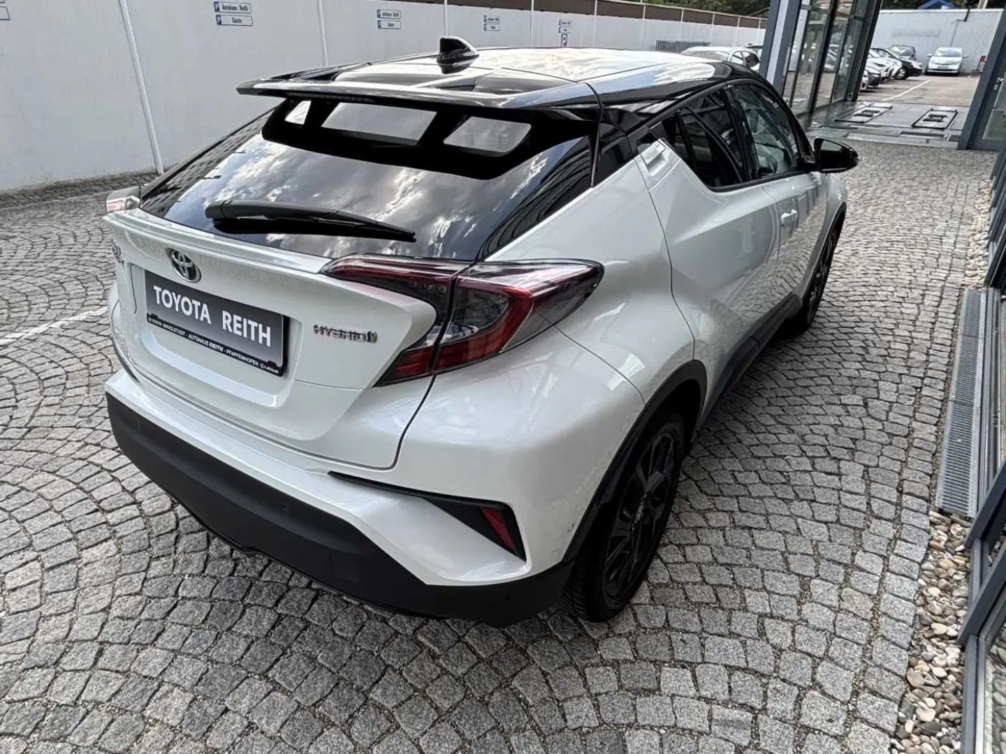 C-HR 1,8 l Hybrid Style Selection - JBL Soundsys