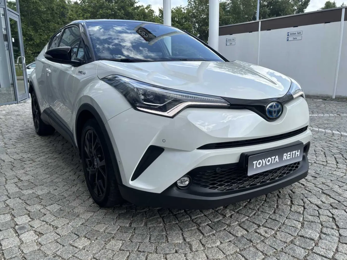 C-HR 1,8 l Hybrid Style Selection - JBL Soundsys