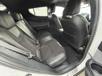 C-HR 1,8 l Hybrid Style Selection - JBL Soundsys