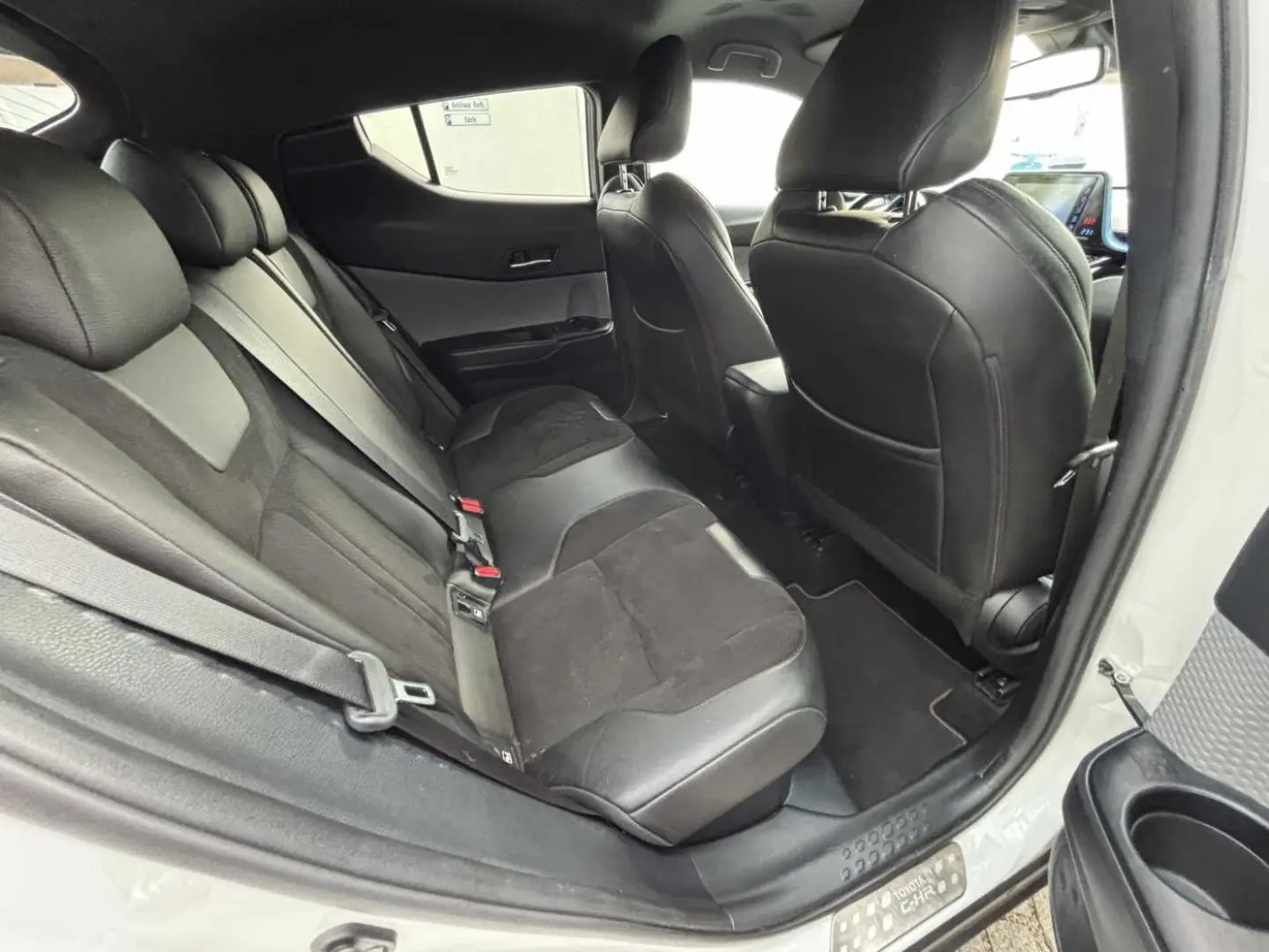 C-HR 1,8 l Hybrid Style Selection - JBL Soundsys