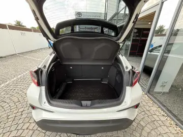 C-HR 1,8 l Hybrid Style Selection - JBL Soundsys