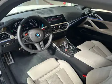 M4 Coupe xDrive Competition/FROZEN WHITE/1. HAND