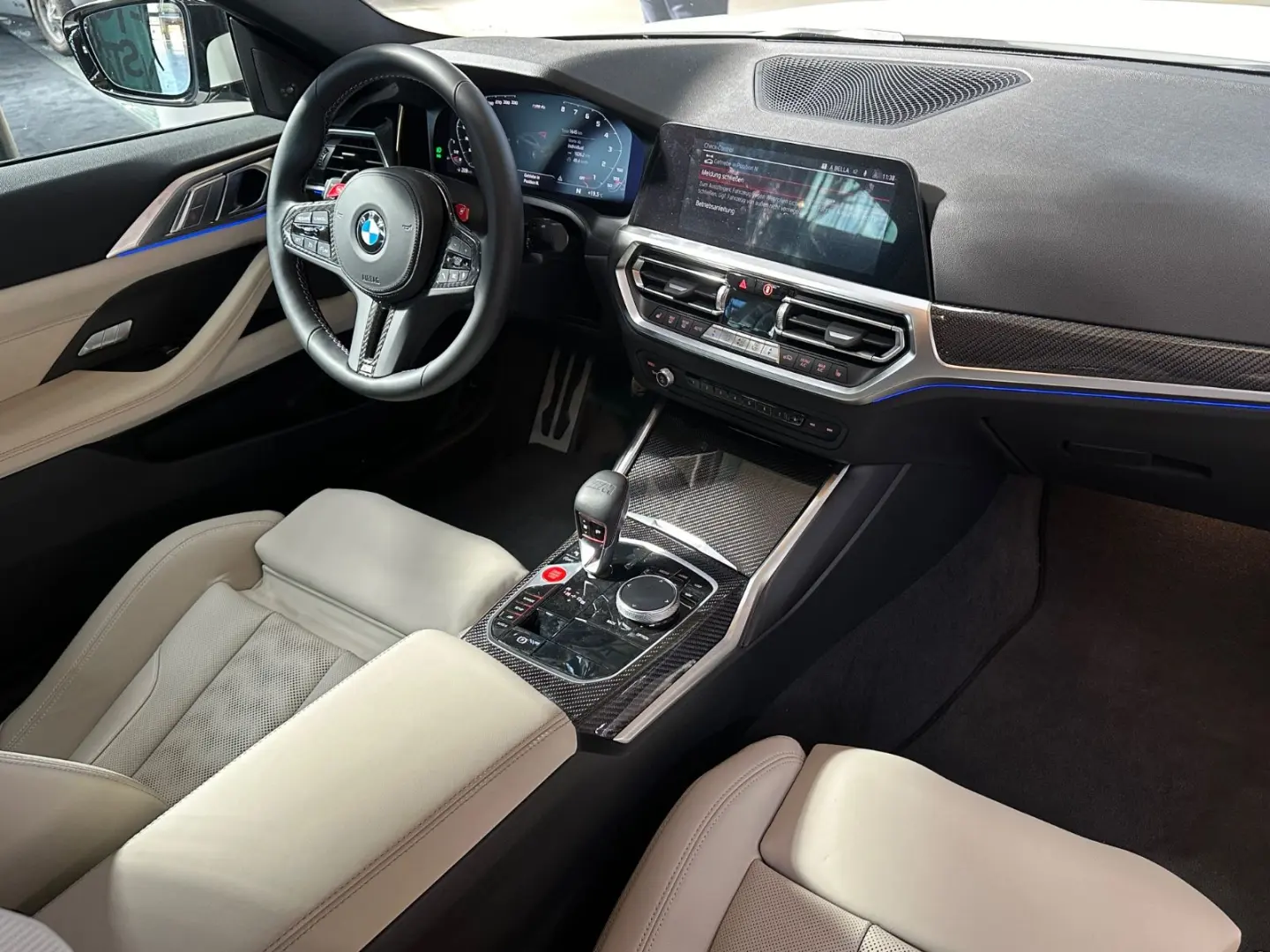 M4 Coupe xDrive Competition/FROZEN WHITE/1. HAND
