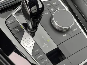 X3 xDrive 20i M Sport*Pano*Laser*HUD*H/K*ACC*AHK