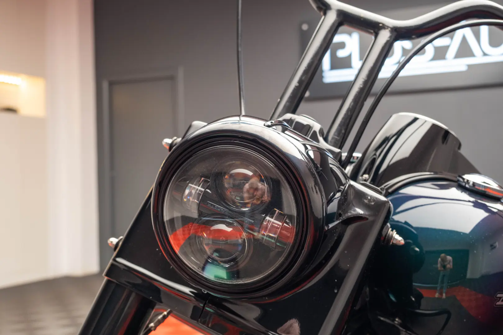 HARLEY DAVIDSON