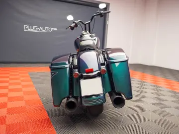HARLEY DAVIDSON