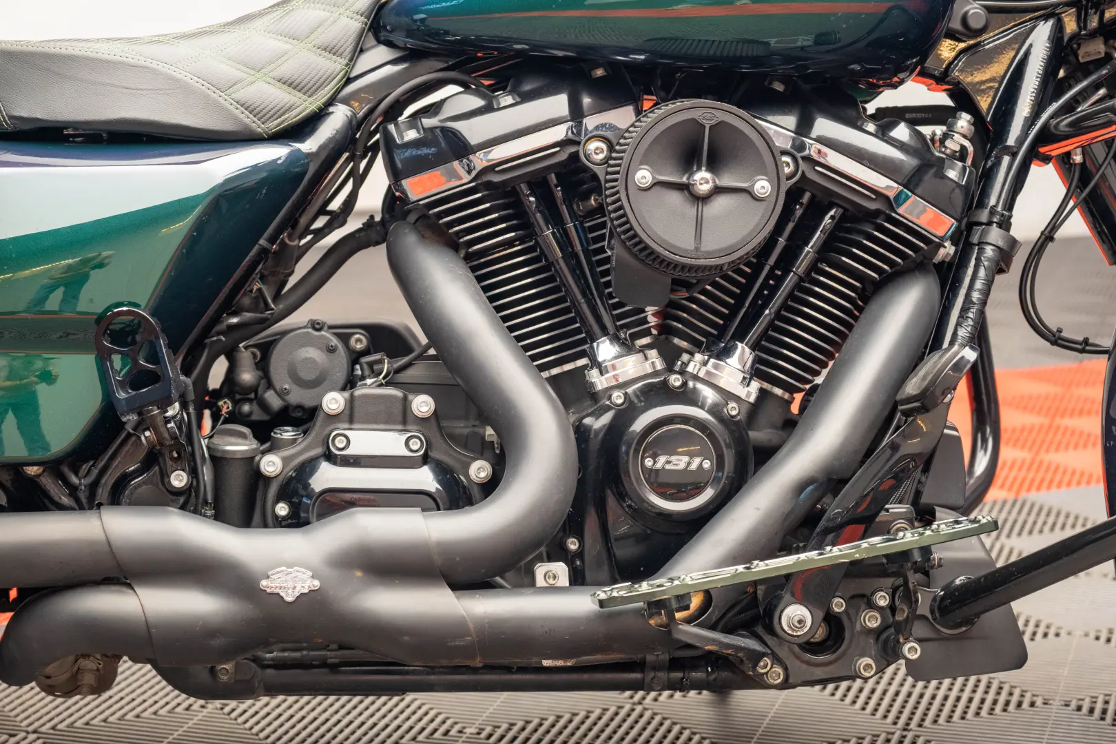 HARLEY DAVIDSON
