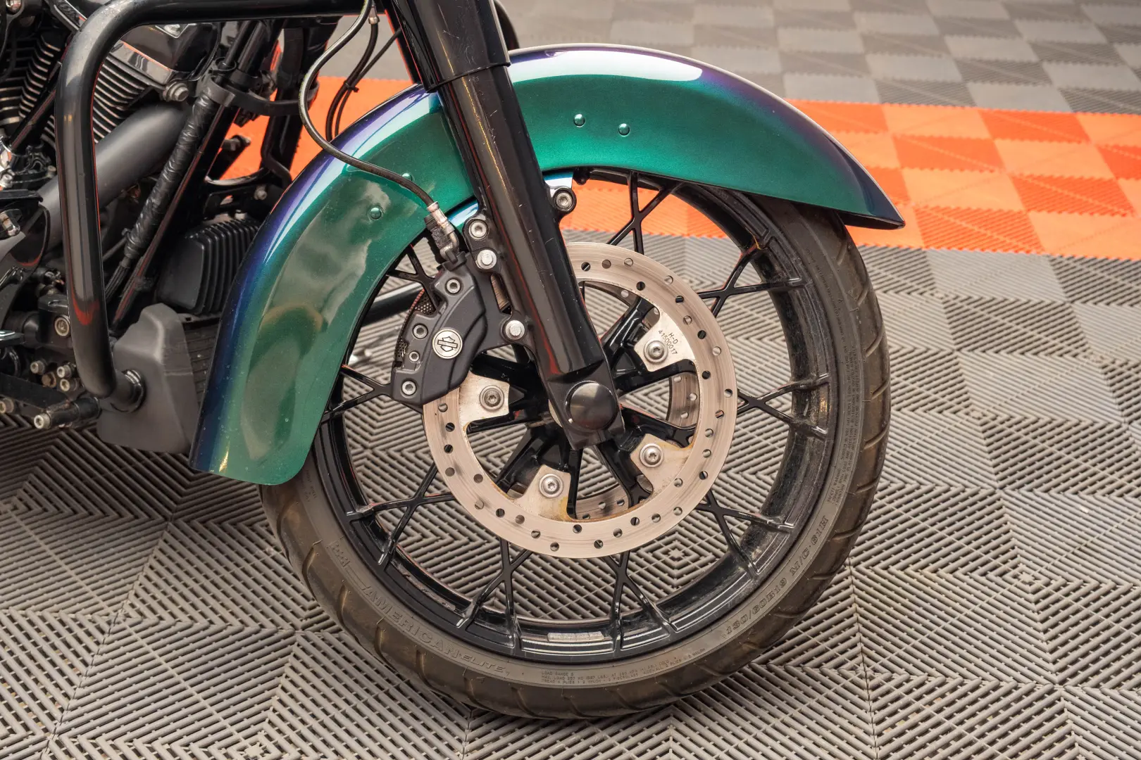 HARLEY DAVIDSON