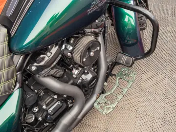 HARLEY DAVIDSON