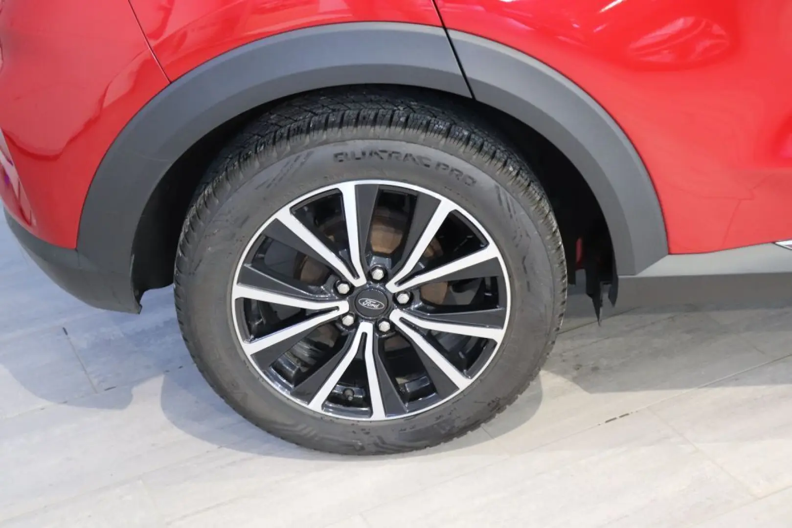 Puma 1.0 EcoBoost Hybrid TITANIUM