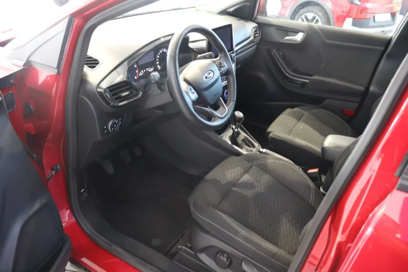 Puma 1.0 EcoBoost Hybrid TITANIUM