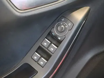 Puma 1.0 EcoBoost Hybrid TITANIUM