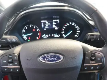 Puma 1.0 EcoBoost Hybrid TITANIUM
