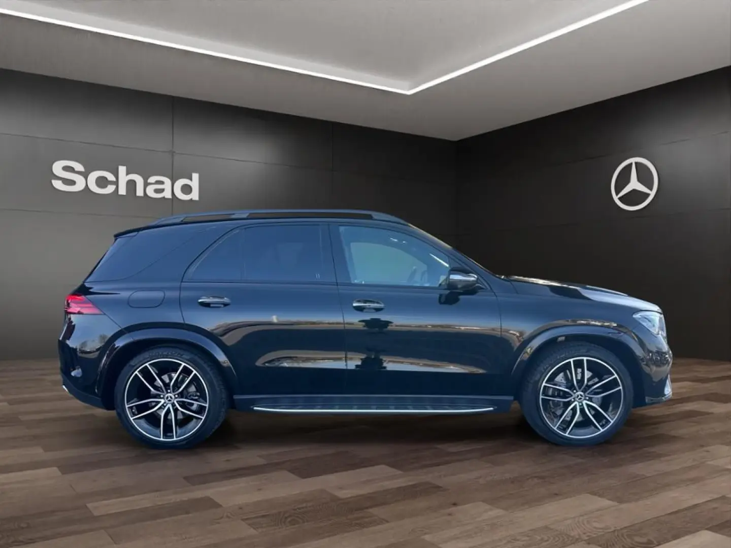 GLE 450 d 4M AMG+PANO+HUD+StHZ+AHK+360°+BURM+22'