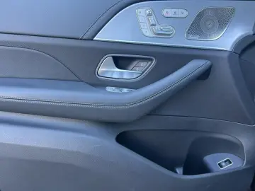 GLE 450 d 4M AMG+PANO+HUD+StHZ+AHK+360°+BURM+22'