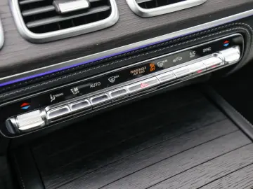 GLE 450 d 4M AMG Line Abstandstemp. LED Pano HUD