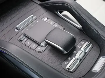 GLE 450 d 4M AMG Line Abstandstemp. LED Pano HUD