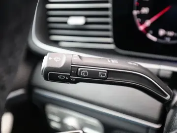 GLE 450 d 4M AMG Line Abstandstemp. LED Pano HUD