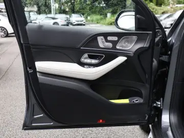 GLE 450 d 4M AMG Line Abstandstemp. LED Pano HUD