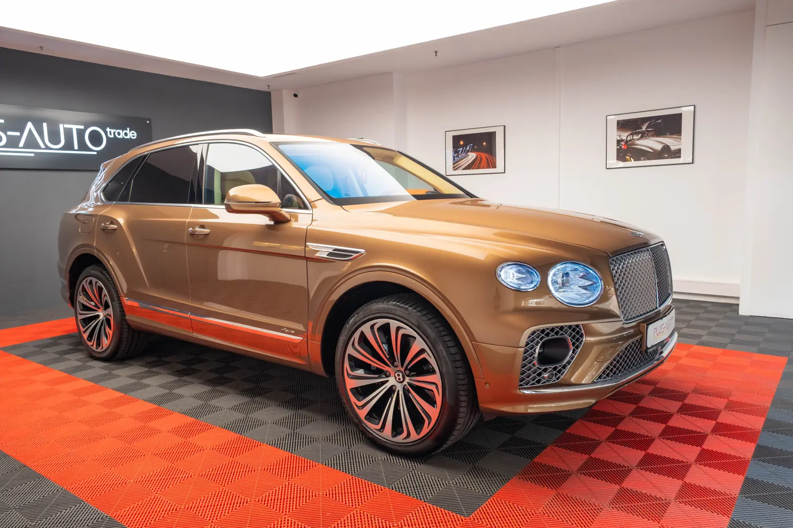 2024 Bentley Bentayga Azure V8