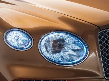 2024 Bentley Bentayga Azure V8